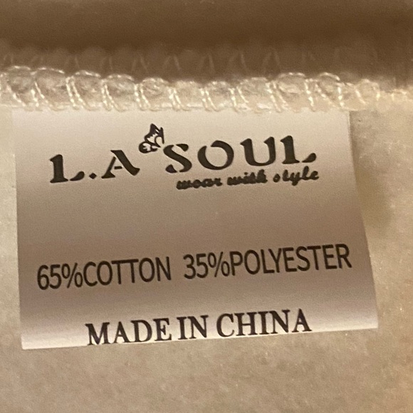 NWOT! L.A. Soul queen Bee Sweatshirt - Picture 5 of 5